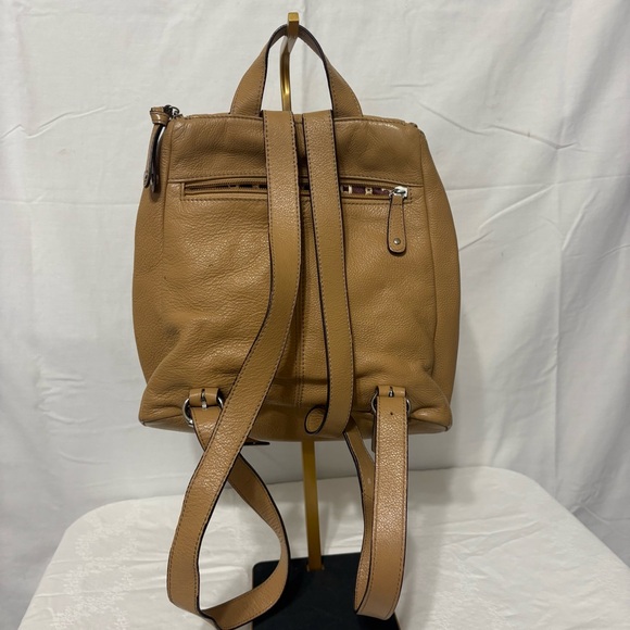 Tignanello leather backpack. - Picture 3 of 11